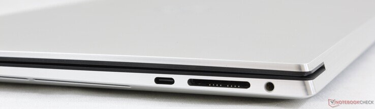 Derecha: USB tipo C 3.1 con suministro de energía y DisplayPort, lector SD, audio combinado de 3.5 mm.