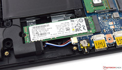 SSD M.2 con 128 GB de almacenamiento