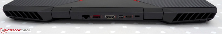 Detrás: RF45 Ethernet, USB-A 3.1 Gen1, HDMI, Mini-DisplayPort, USB-C 3.1 Gen1, bloqueo Kensington