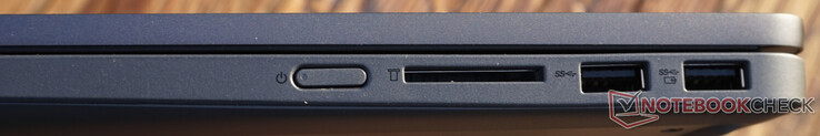 Conexiones a la derecha: Lector de tarjetas SD, 2 USB-A (5 Gbit/s)