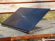 retar al bien establecido MacBook Pro. retar al bien establecido MacBook Pro.