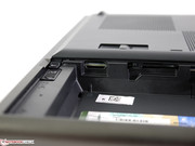 La ranura de tarjeta SIM sigue estando en el compartimento de la batería.