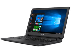 Acer Aspire ES1-533-P7WA. Modelo de pruebas cortesía de Notebooksbilliger.de