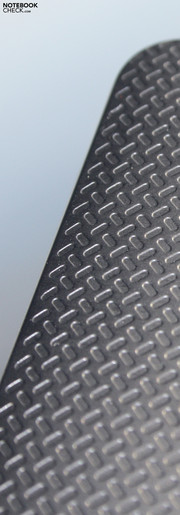 Acer 5552G-P344G50Mnkk:Las planas  superficies anti-deslizantes de plástico aparecen en el uso de oficina