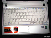 Buen teclado con teclas amplias Buen teclado con teclas amplias