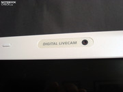 La webcam se integra en el bisel de la pantalla. La webcam se integra en el bisel de la pantalla.