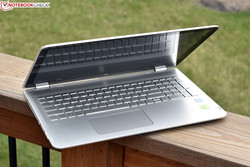 HP Envy x360 15t-w200. Modelo de pruebas cortesía de CUKUSA.com