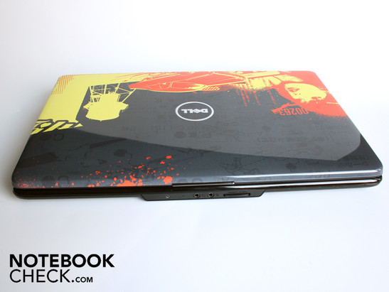 Dell Inspiron 1545 EMA 2009 Edición Limitada - un portátil de oficina de 15,6 pulgadas con diseño artístico.