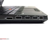Los monitores externos pueden conectarse a través del DisplayPort o VGA.