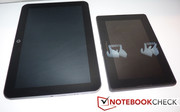 Aquí comparamos su tamaño con el Blackberry Playbook de 7 pulgadas Aquí comparamos su tamaño con el Blackberry Playbook de 7 pulgadas