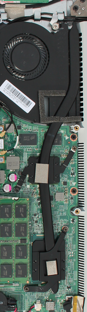 Lenovo IdeaPad U430 Touch: Solución de ventilación efectiva, el portátil puede usar la velocidad Turbo máxima .