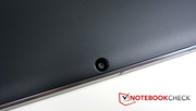 Una cámara de 5 MP adorna la trasera del the tablet PC. Una cámara de 5 MP adorna la trasera del the tablet PC.