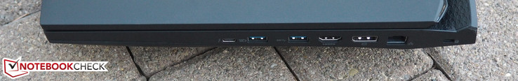 Derecha: USB 3.1 (inc. Thunderbolt 3), 2x USB 3.0, HDMI, DisplayPort, RJ45-LAN, ranura de bloqueo Kensington