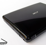 El Acer Aspire 5930G parece muy elegante gracias a su tapa negra brillante