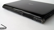 The notebooks design offers no connectors at the front side and at the backside of the case.