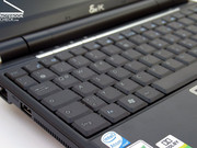 El hasta ahora muy pequeño teclado se benefició principalmente del aumento del chasis, gracias a la pantalla.