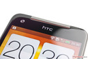 HTC integra una webcam gran angular.