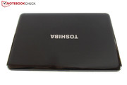 Toshiba le dio un bonito diseño a este modelo. Toshiba le dio un bonito diseño a este modelo.