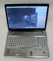 La HP Pavilion dv7-1050eg y la dv7-1045eg respectivamente son portátiles multimedia basados en el Centrino 2...
