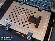 El G73JH-TY042V tiene una capacidad de disco duro total de 640 GB (2 x 320 GB)