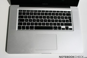 El teclado es el teclado estándar de Apple.
