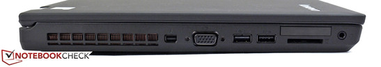 Izquierda: Thunderbolt, VGA, USB 2.0, USB 3.0, lector de tarjetas, ExpressCard/34, clavija combinada estéreo