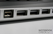 Un puerto USB más que el MBP 15 Unibody es muy poco para un portátil sustituto de desktop.