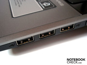 Cuestión de gusto: Tres puertos USB 2.0 se hallan uno junto al otro