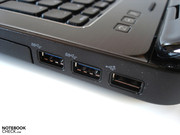 La derecha acomoda dos modernos puertos USB 3.0.