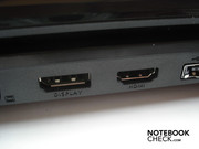 Display port y HDMI a la izquierda