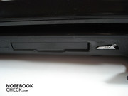 Ranura  ExpressCard 54mm e interruptor deslizante del WLAN en el lado derecho