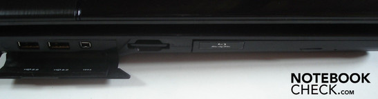 Lado Izquierdo: 2x USB 2.0, Firewire, lector de tarjetas 8-en-1, BluRay drive
