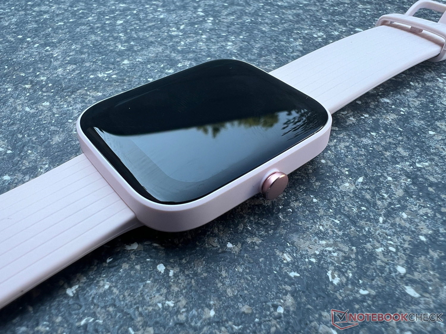 Análisis del Amazfit Bip 3 Pro: Un smartwatch asequible revela una gran  debilidad -  Analisis