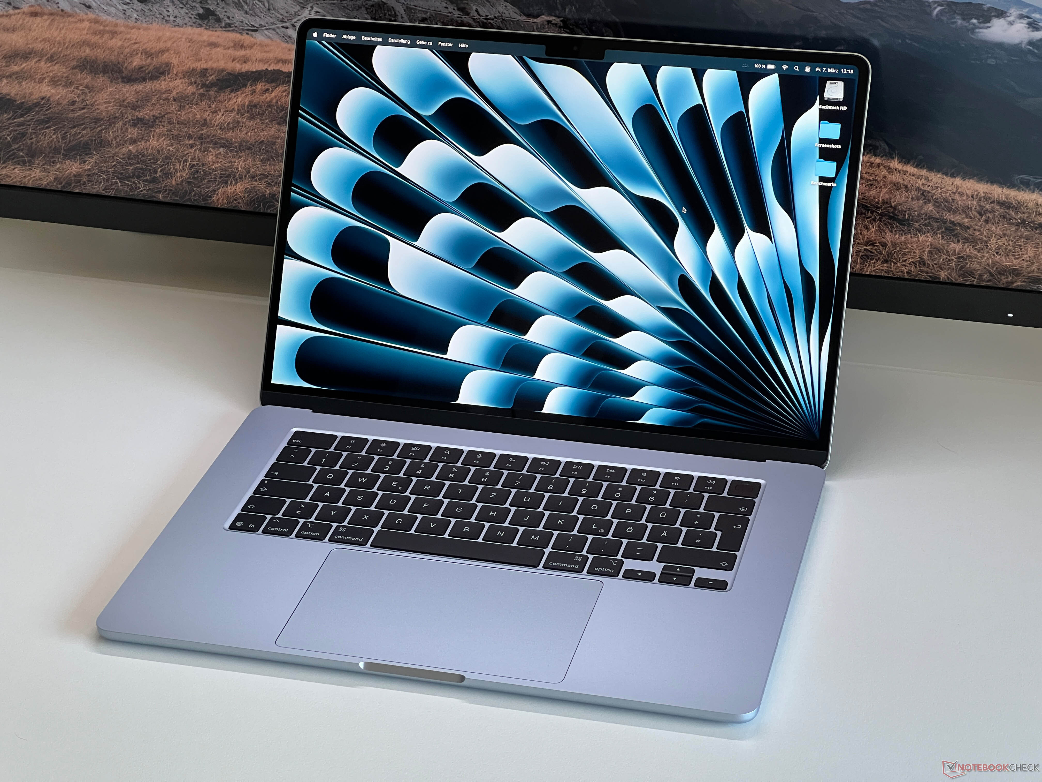 Apple MacBook Air 15 M5 - Notebookcheck.org