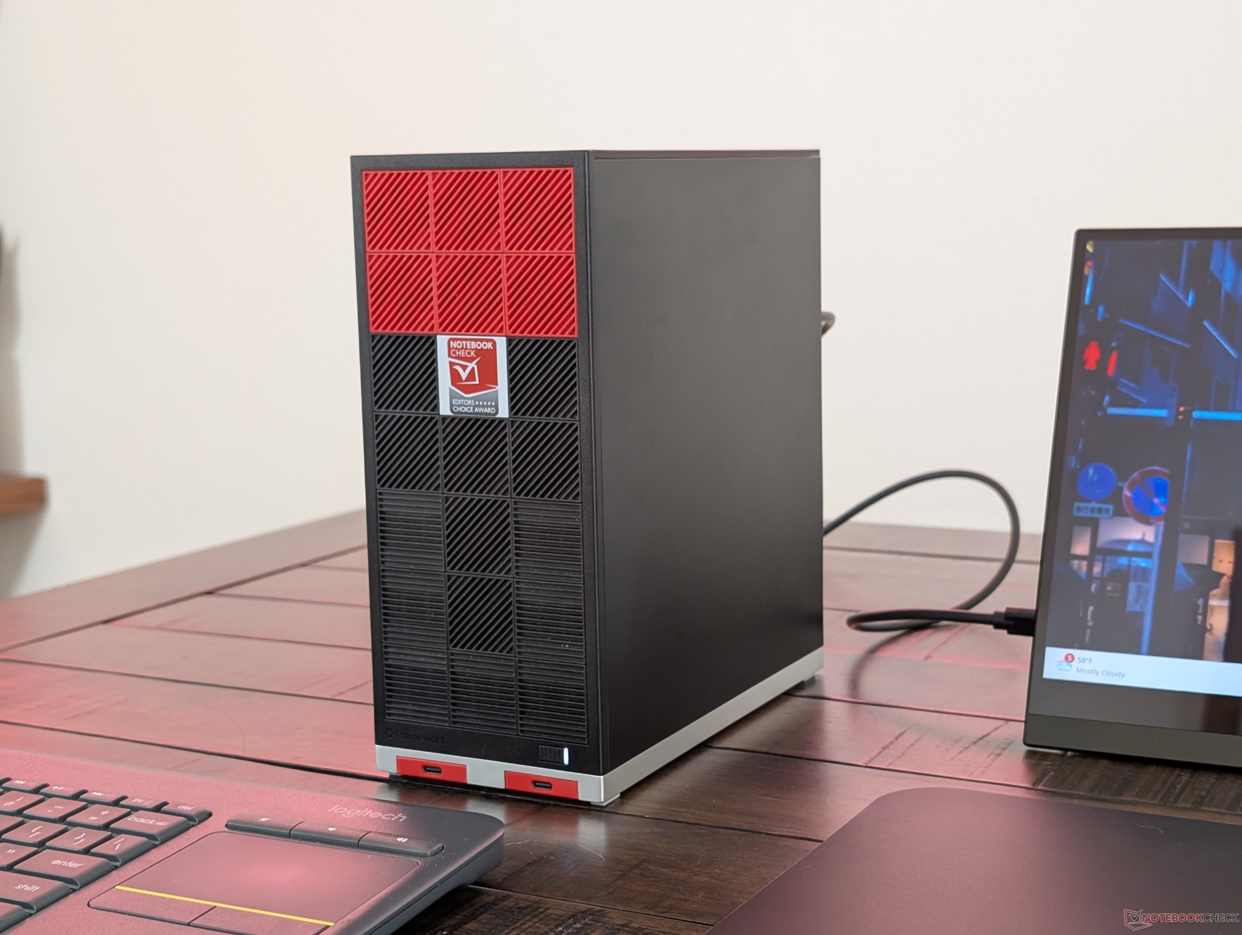 Reseña del Framework Desktop: Mini PC envuelto en un cuerpo mini-ITX ...