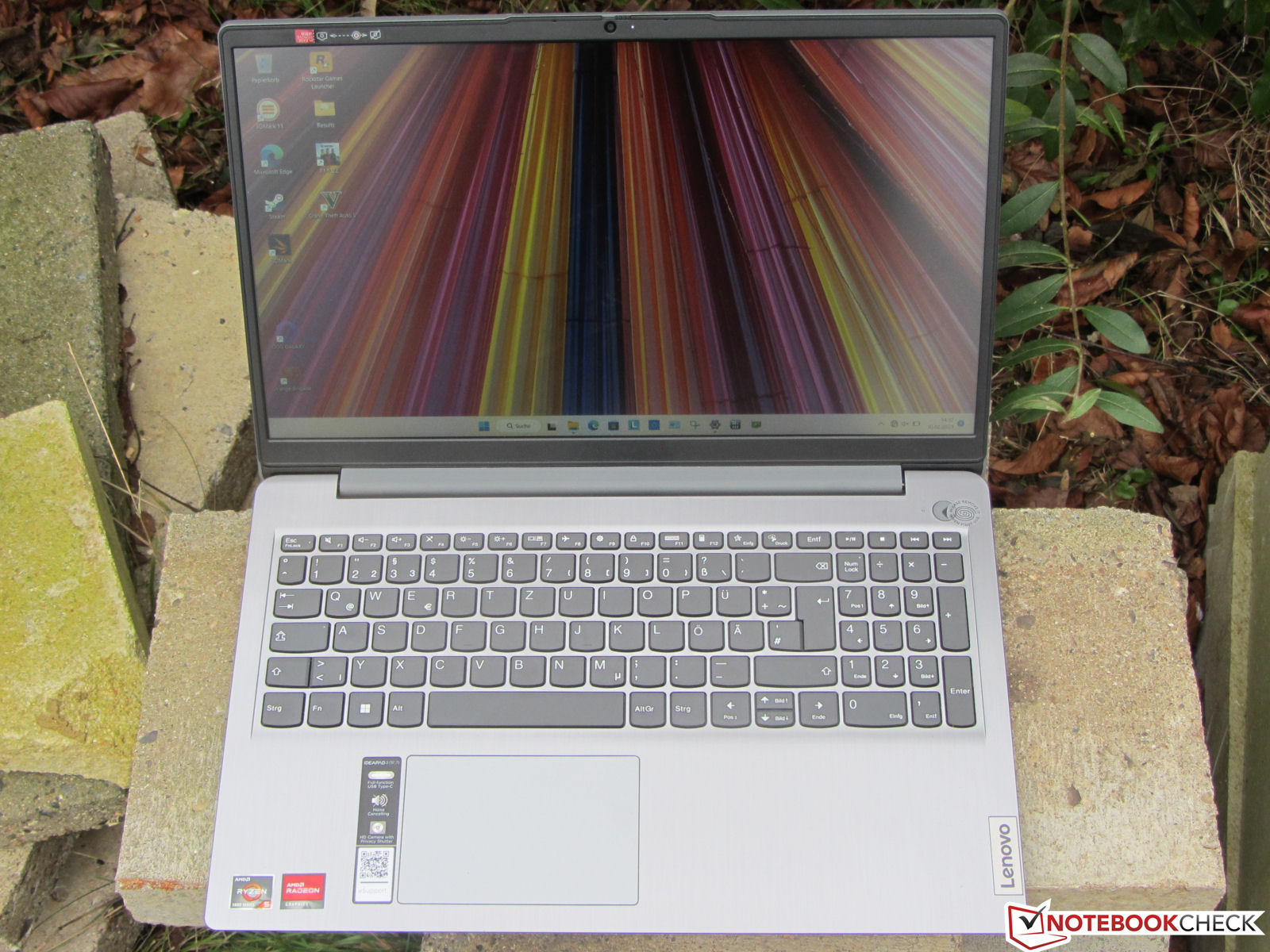 Análisis del Lenovo IdeaPad 3 15ABA7: Portátil de oficina duradero con una  potente APU Ryzen - Notebookcheck.org