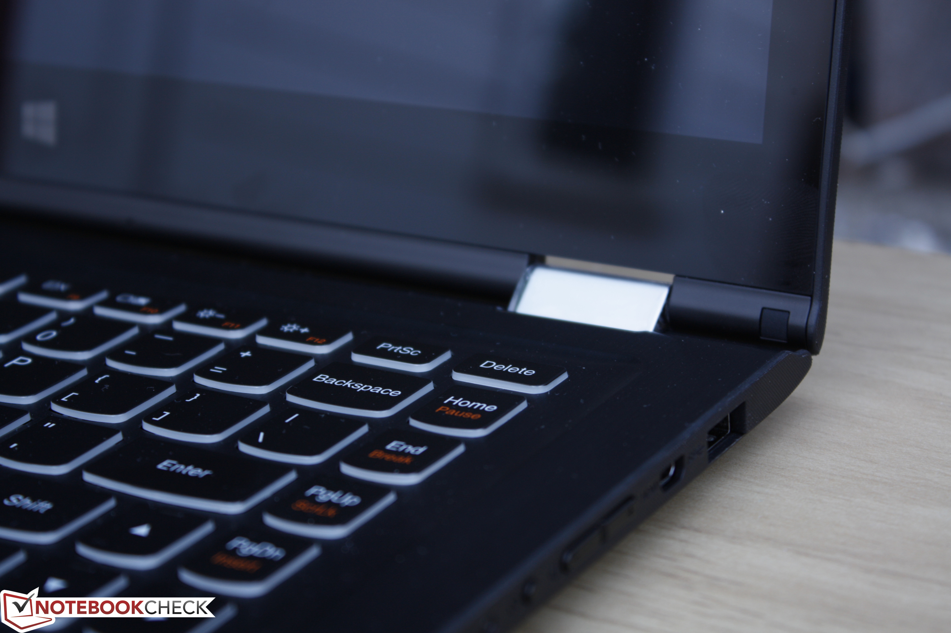 Breve análisis del Convertible Lenovo Yoga 700 14ISK