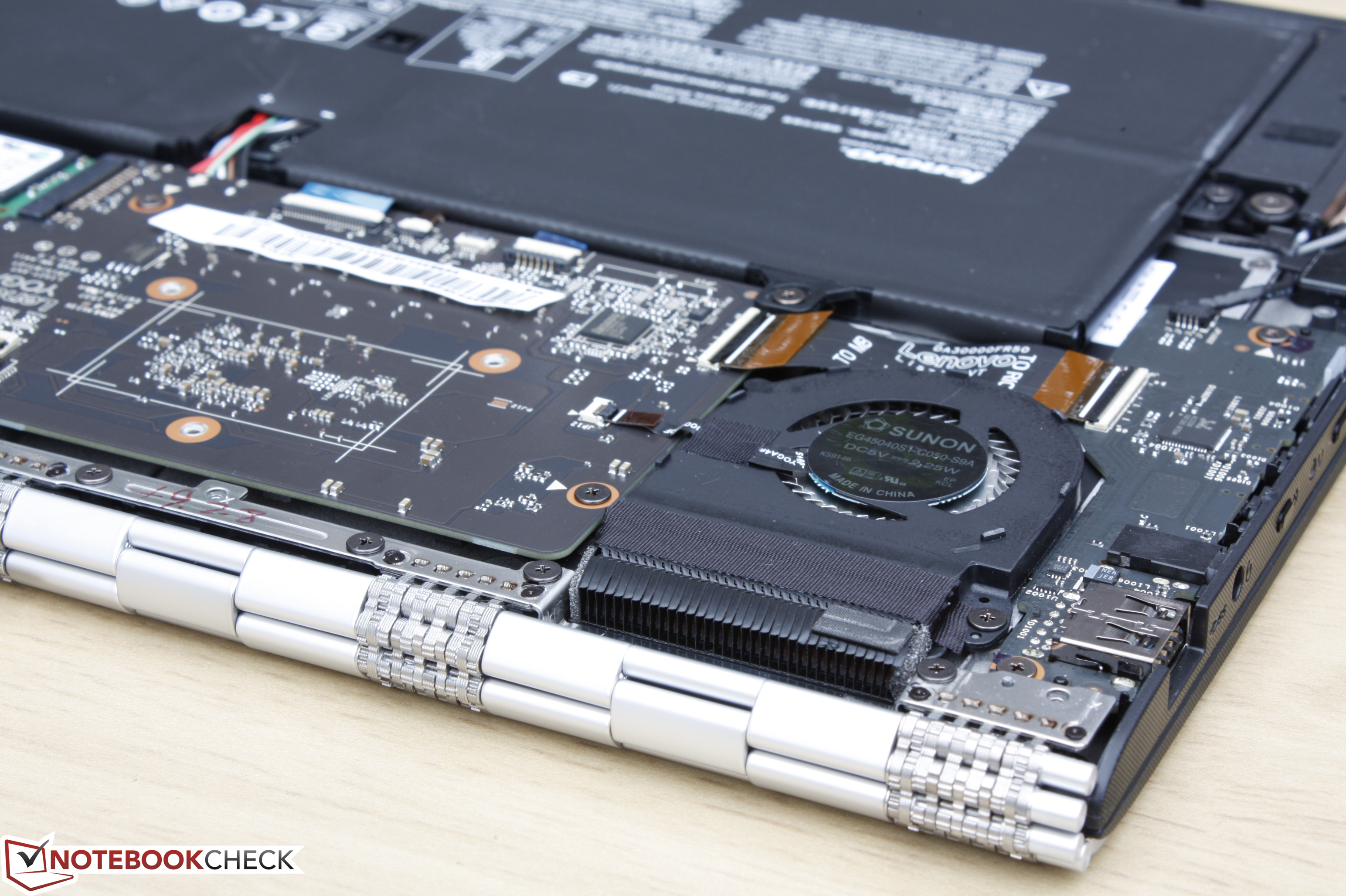 Breve análisis del Convertible Lenovo Yoga 900 13ISK
