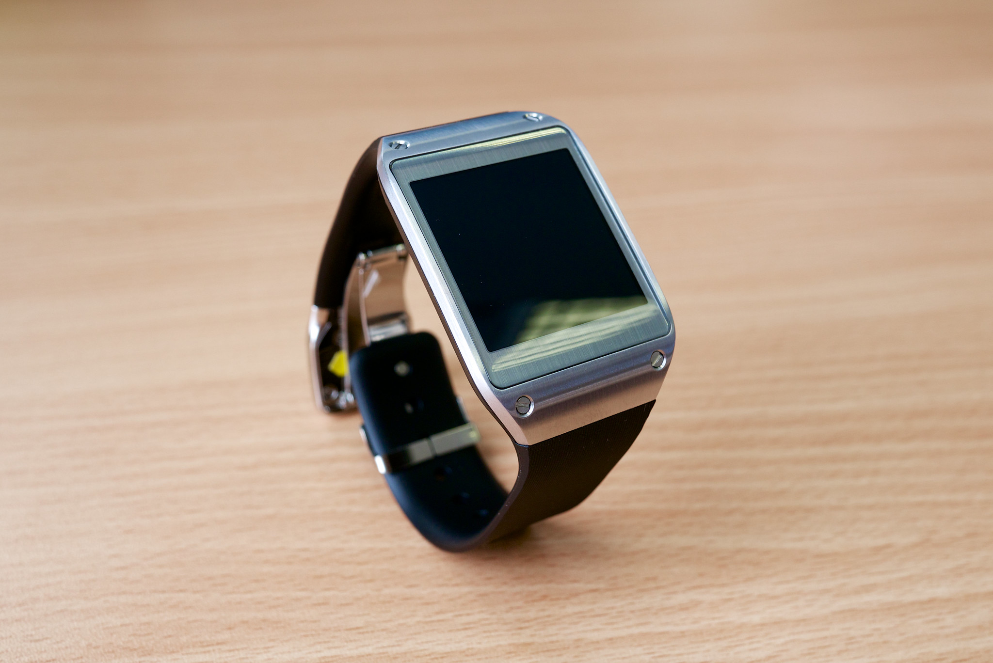 El último smartwatch de Samsung Android Wear no podrá descargar