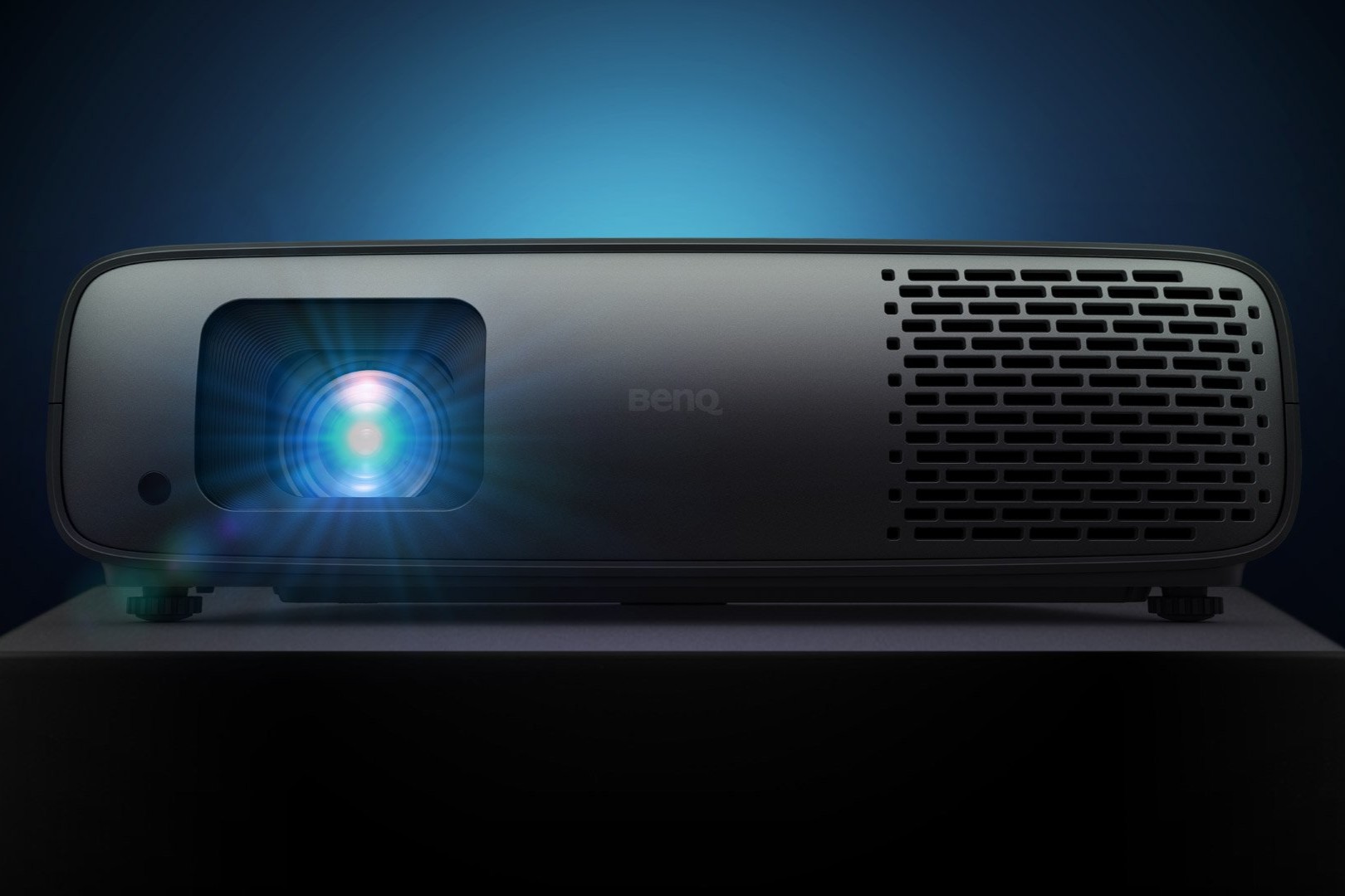 Llega el nuevo proyector láser 4K BenQ LK935 con hasta 5.500 lúmenes de  brillo -  News