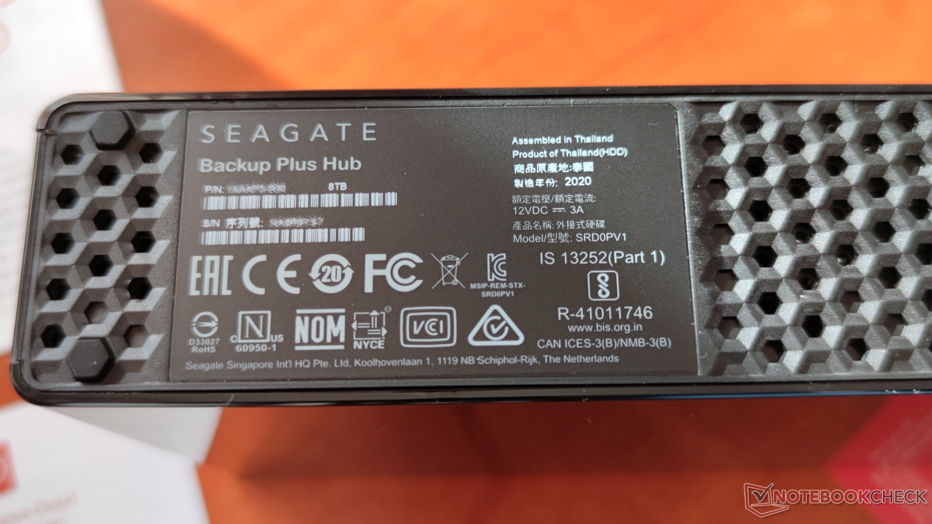 Prueba del Backup Plus Hub de 8 TB de Seagate: Un Hub USB 3.0 y un Barracuda de 5400 RPM combinados con resultados decentes Notebookcheck.org