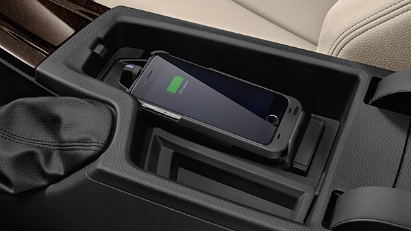 PSA: El cargador inalámbrico de BMW podría freír el chip NFC de tu iPhone 15  Pro y desactivar Apple Pay, las llaves digitales del coche -   News