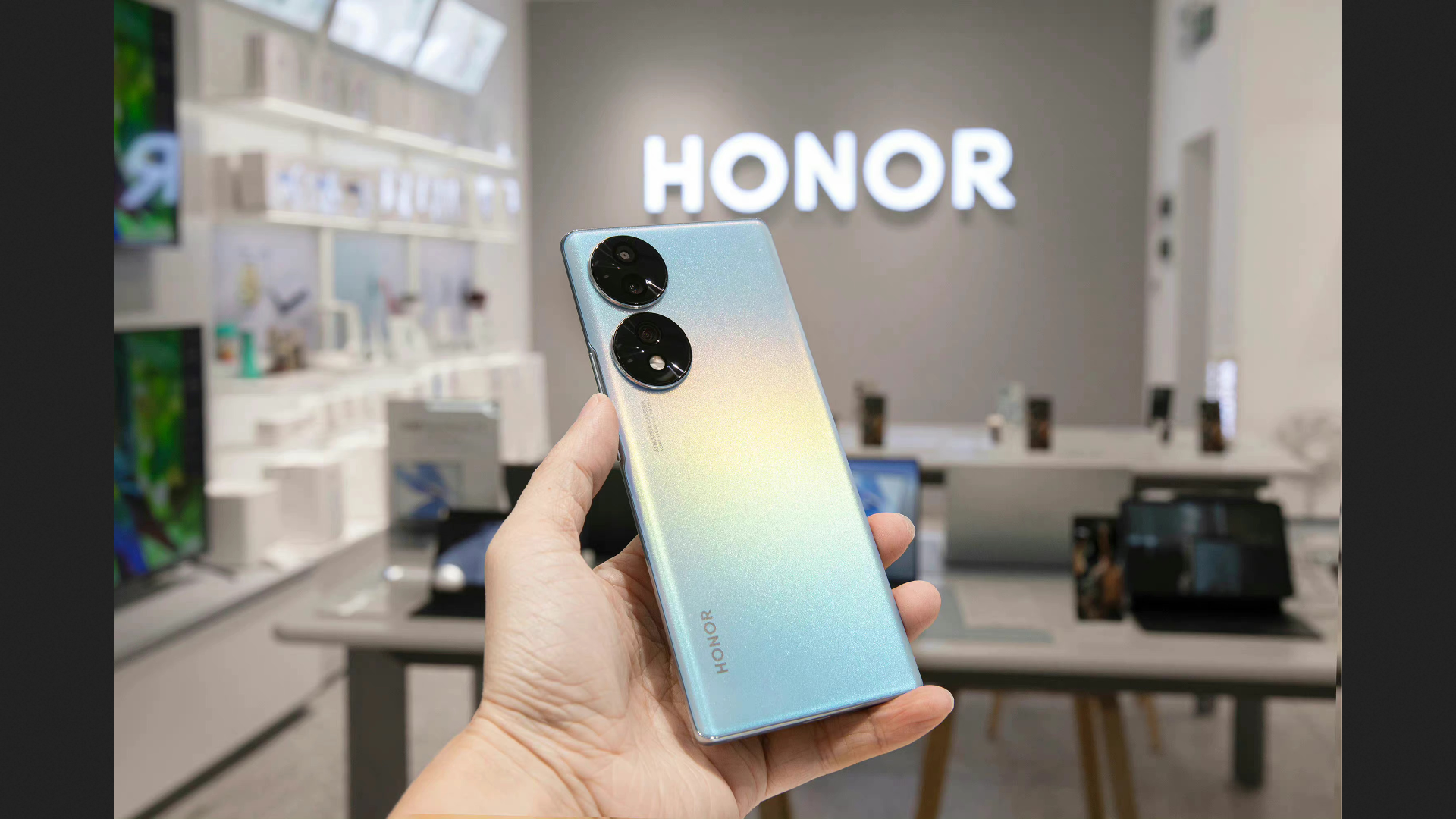 El Honor 70 Pro Plus se perfila como el primer smartphone del mundo con  carga Dimensity 9000/LTPO OLED/Sony IMX 800/100 W - Notebookcheck.org