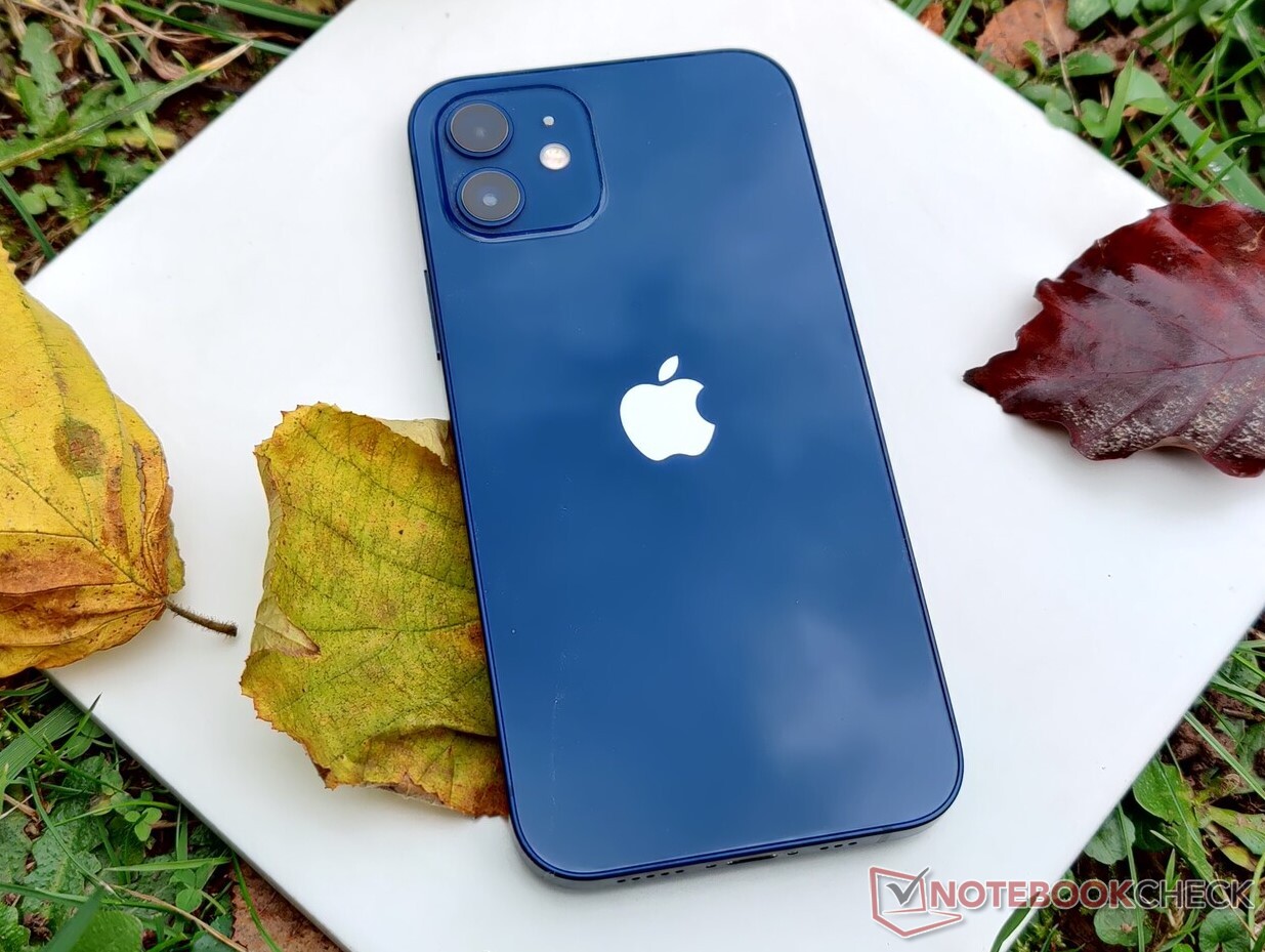 Review  Funda FineWoven de Apple para el iPhone 15 Pro Max - ¿Vale la  pena? 