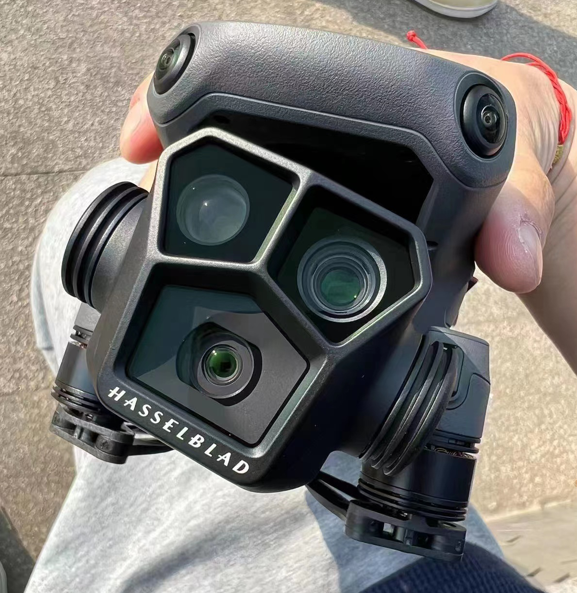 Se filtran nuevos detalles del DJI Mavic 3 Pro entre imágenes prácticas -   News