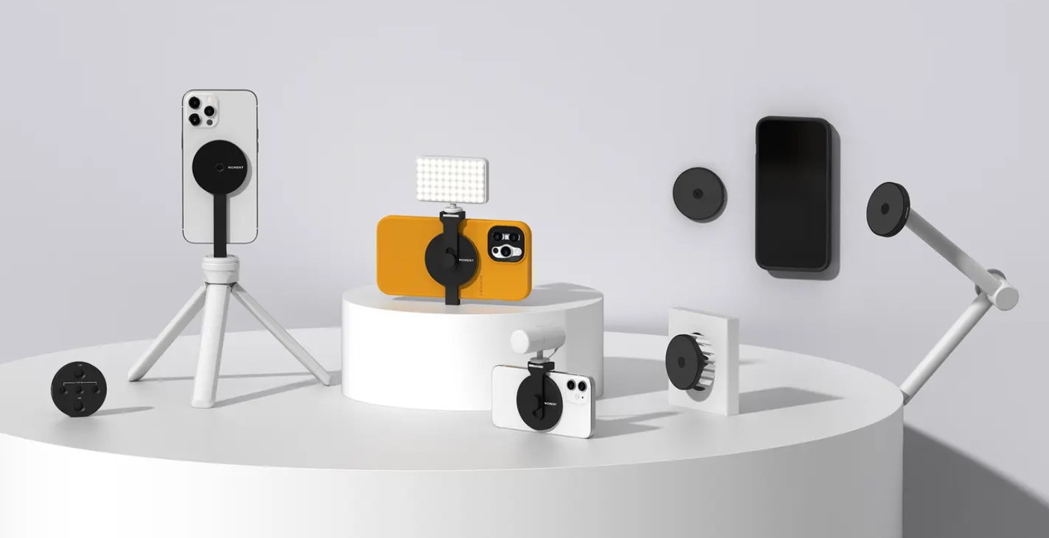 Los nuevos accesorios MagSafe de Moment preparan tu iPhone 12 para  Vlogging, fotografía -  News