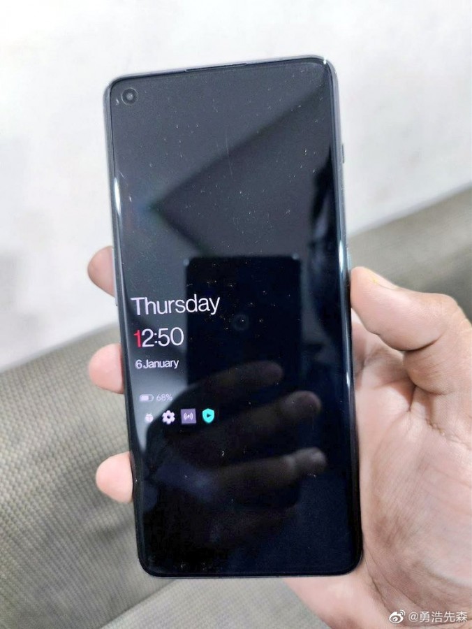 Se filtran más imágenes del OnePlus 11 con sus especificaciones