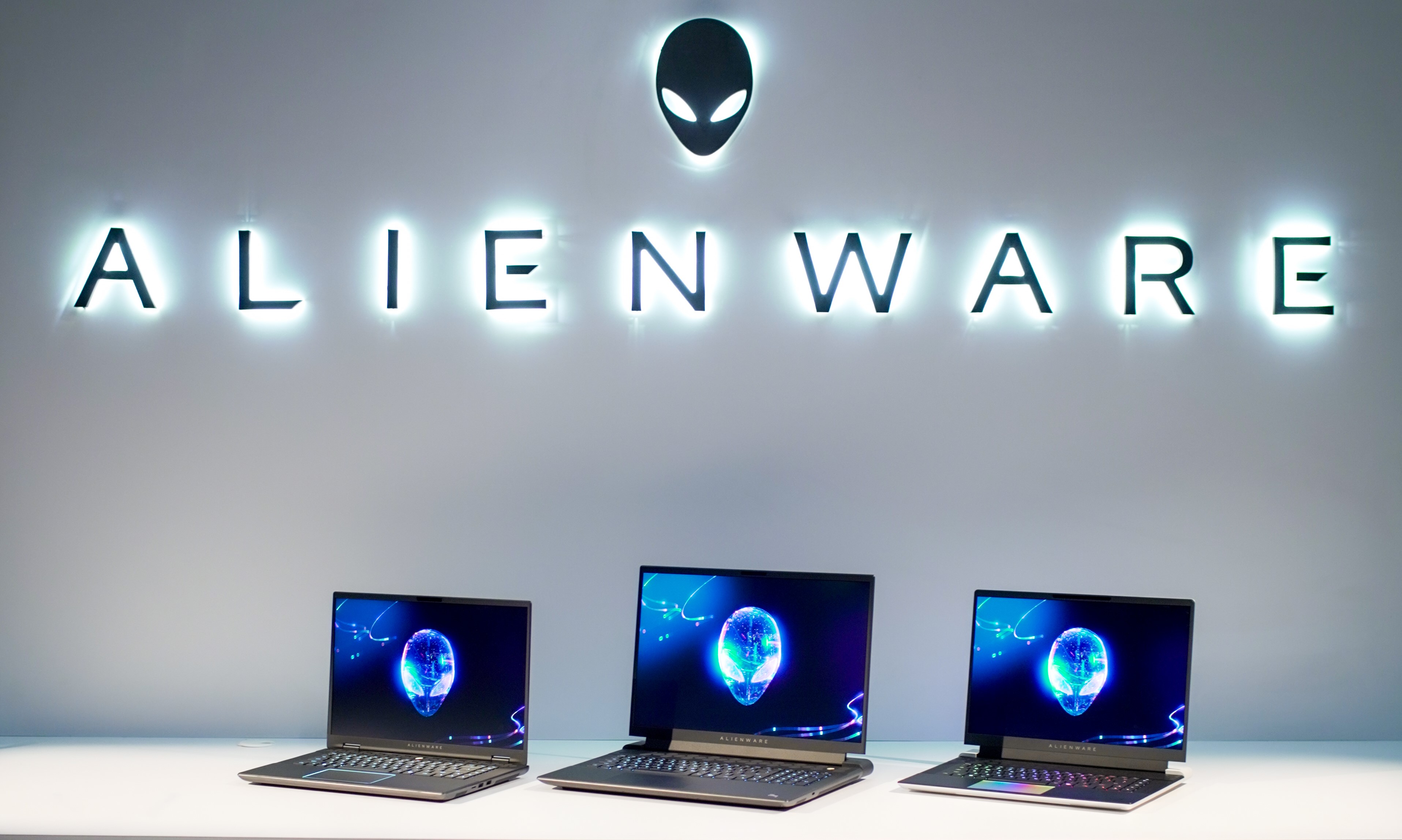 Alienware x16 R2 presentado con CPU Intel Meteor Lake de gama alta y ...