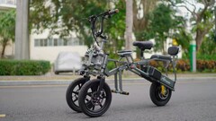La Afreda S6 Pro es una e-bike de tres ruedas invertidas, cuya estructura da estabilidad a la pedelec. (Fuente de la imagen: Afreda)