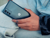 El Motorola Moto G42 tiene un chipset 4G y 4 GB de RAM, entre otras características. (Fuente de la imagen: Motorola)
